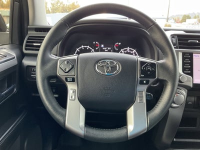 2024 Toyota 4Runner SR5 4x4 3rd row seating