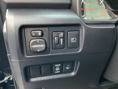 2024 Toyota 4Runner SR5 4x4 3rd row seating