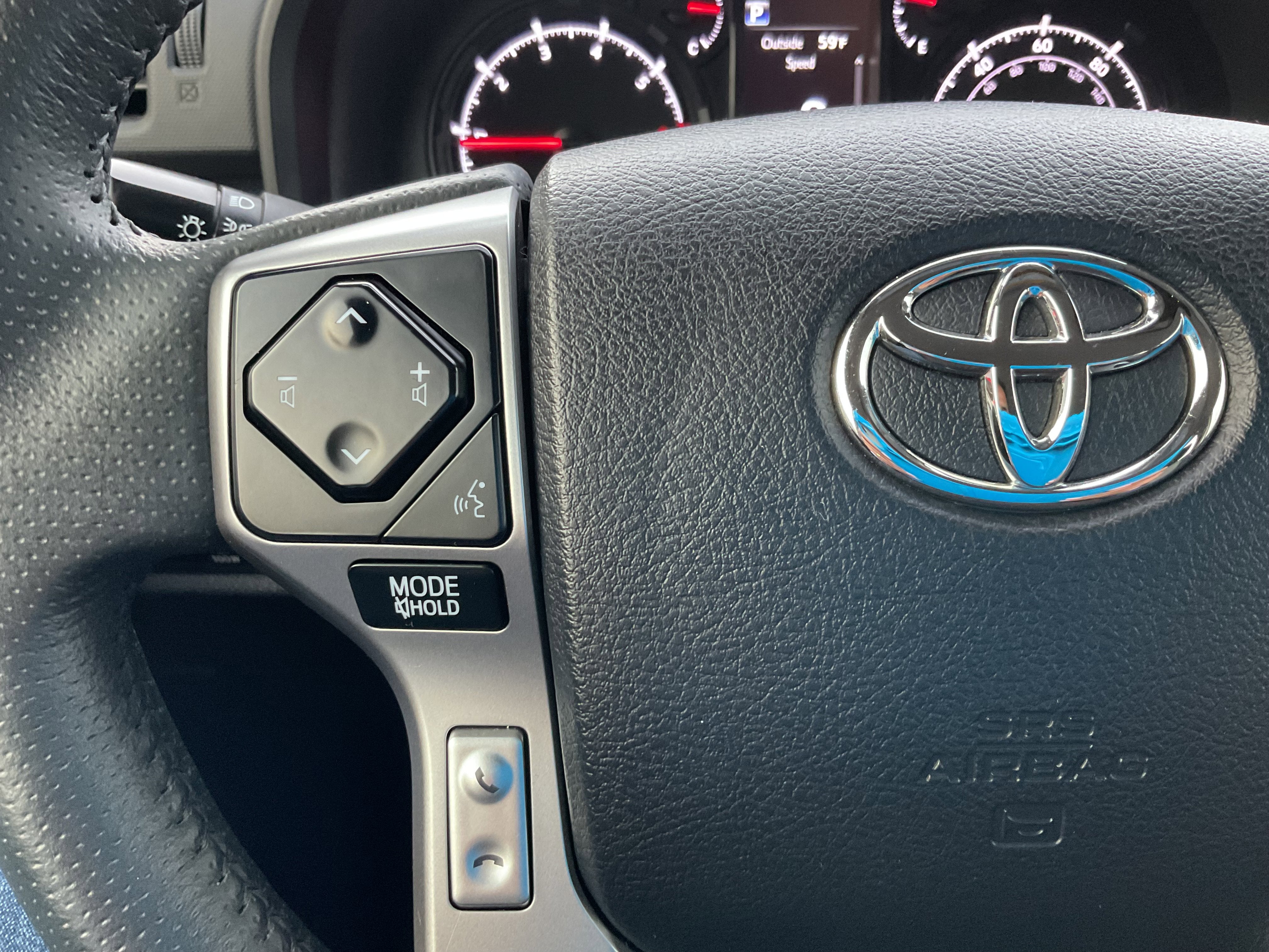 2024 Toyota 4Runner SR5 4x4 3rd row seating