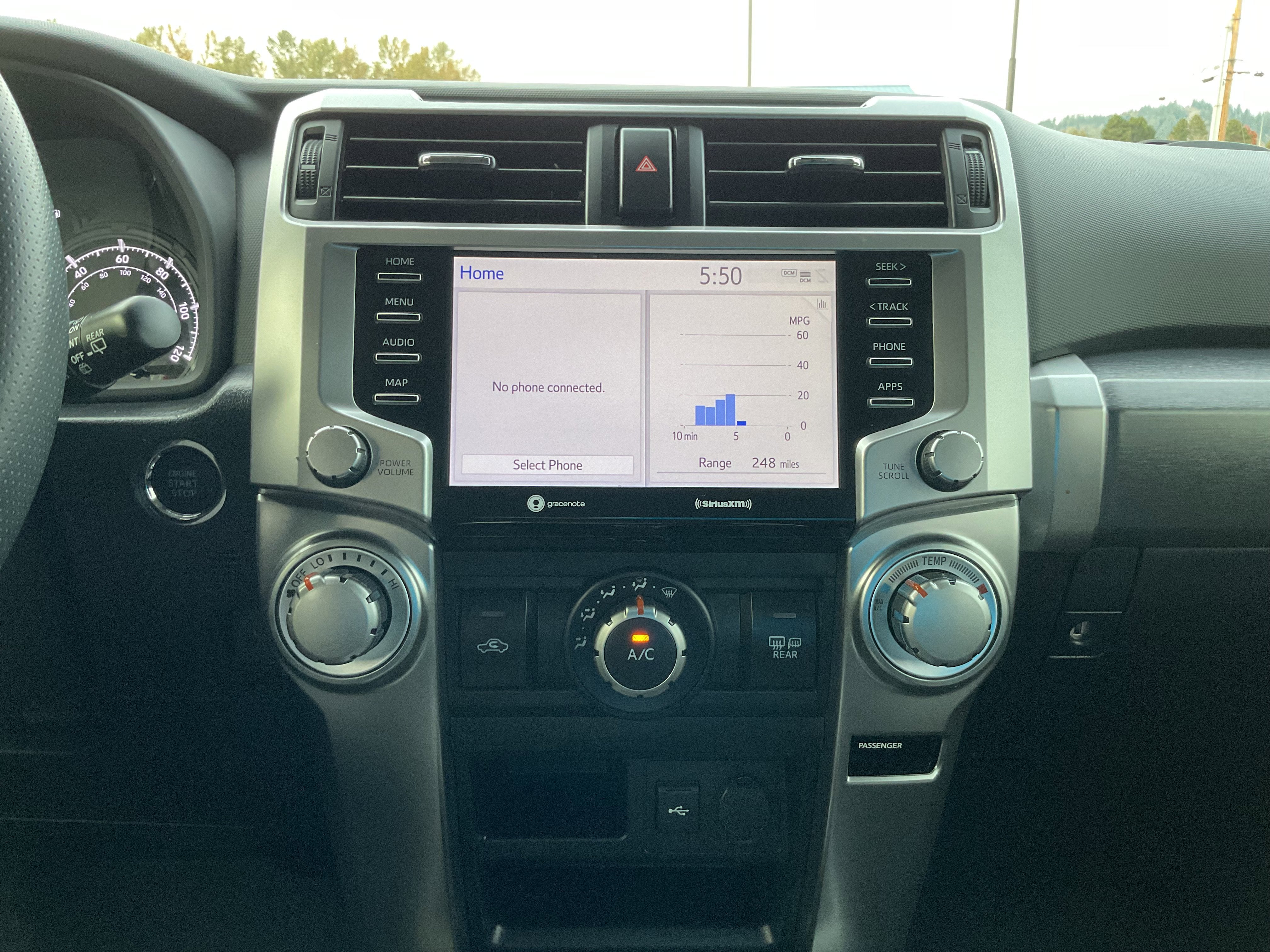 2024 Toyota 4Runner SR5 4x4 3rd row seating