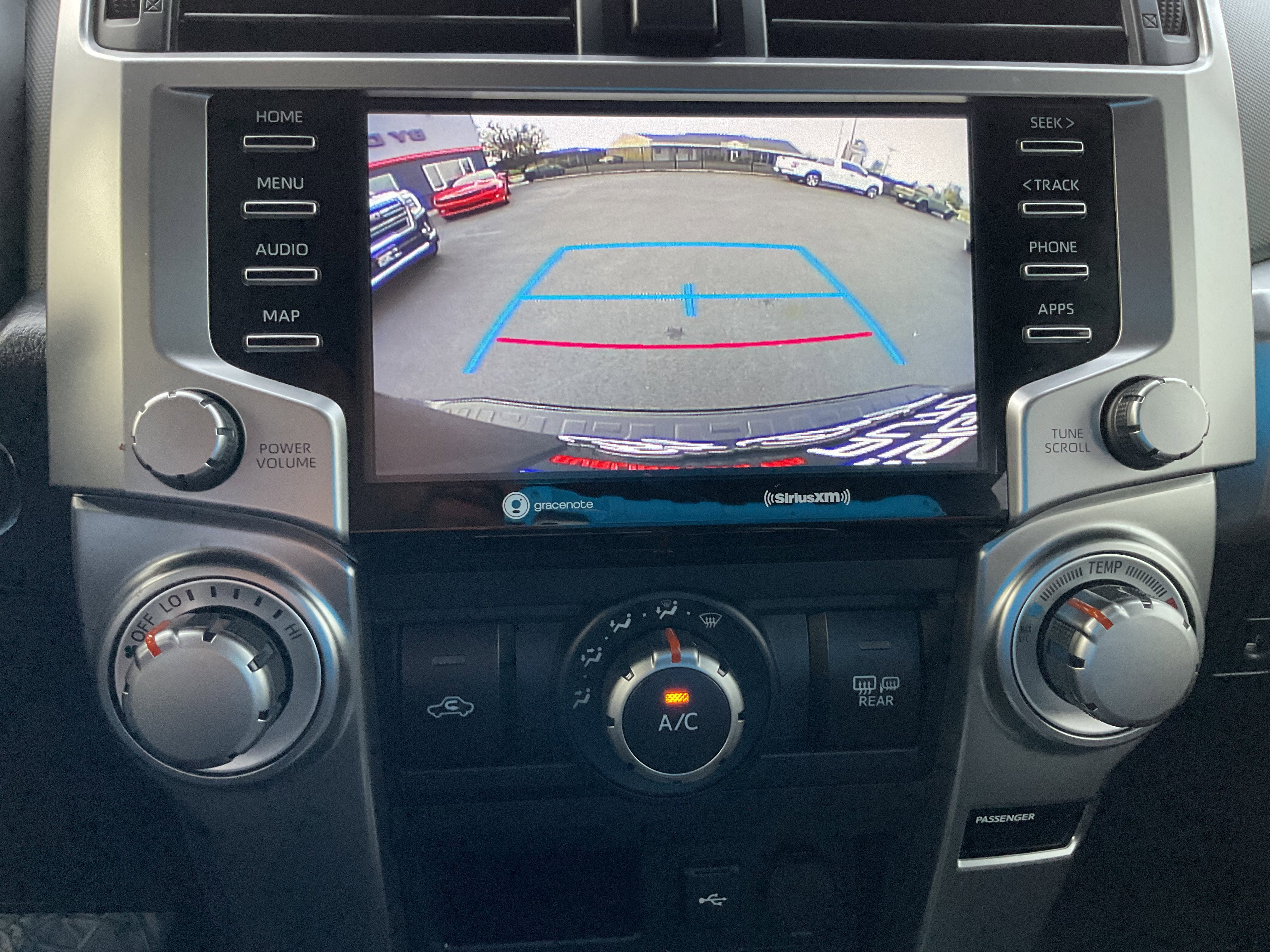 2024 Toyota 4Runner SR5 4x4 3rd row seating