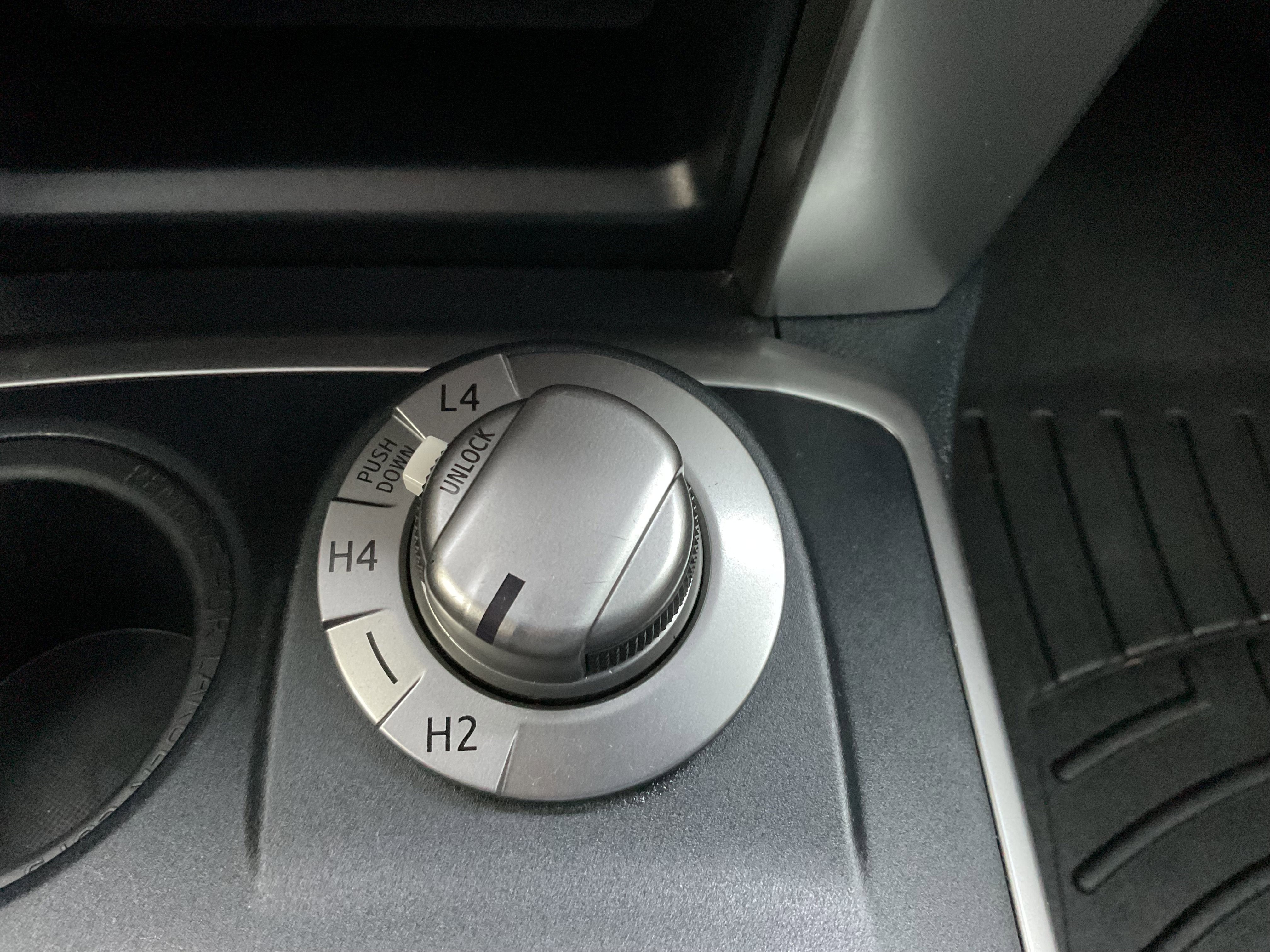 2024 Toyota 4Runner SR5 4x4 3rd row seating