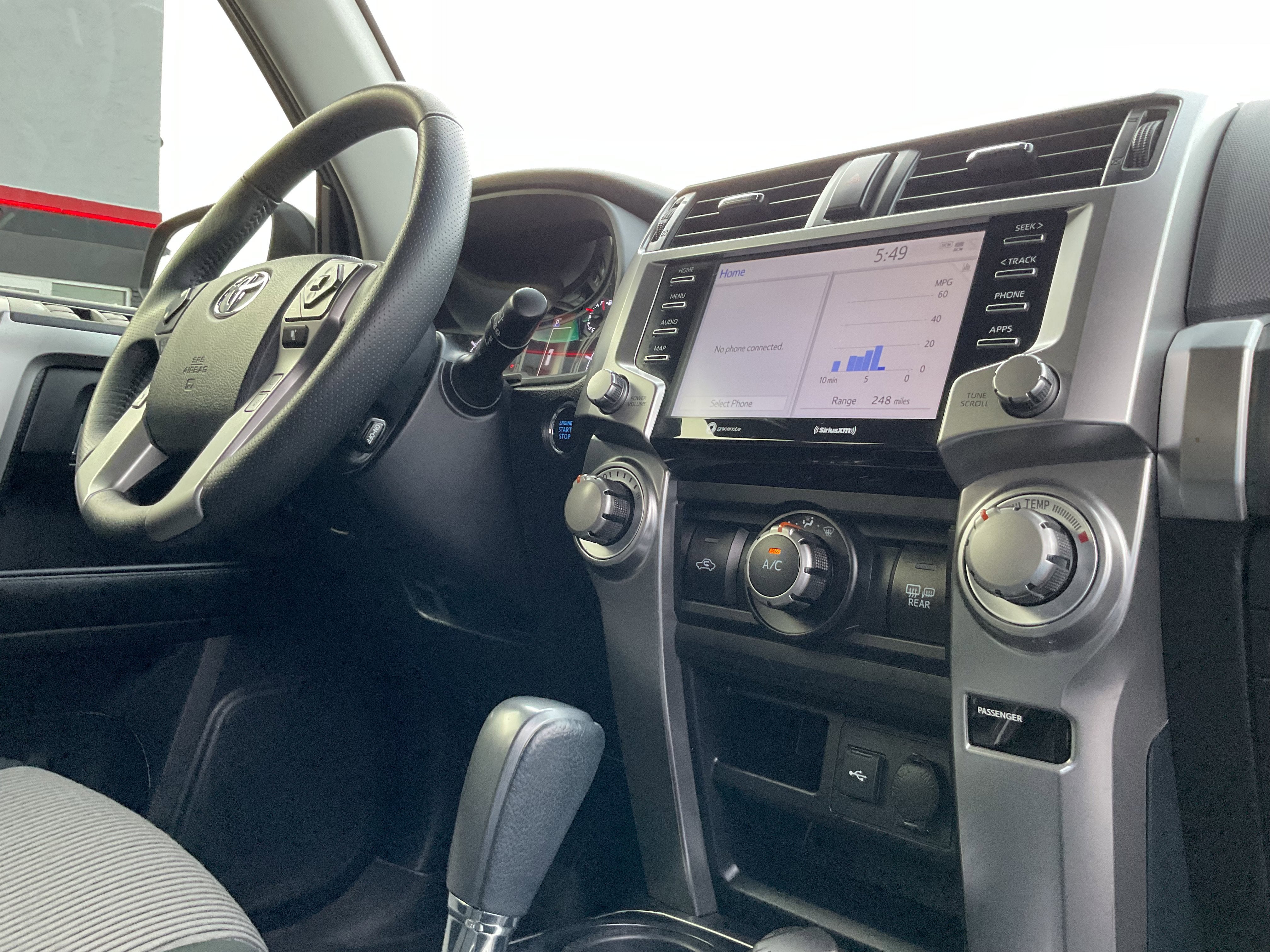 2024 Toyota 4Runner SR5 4x4 3rd row seating