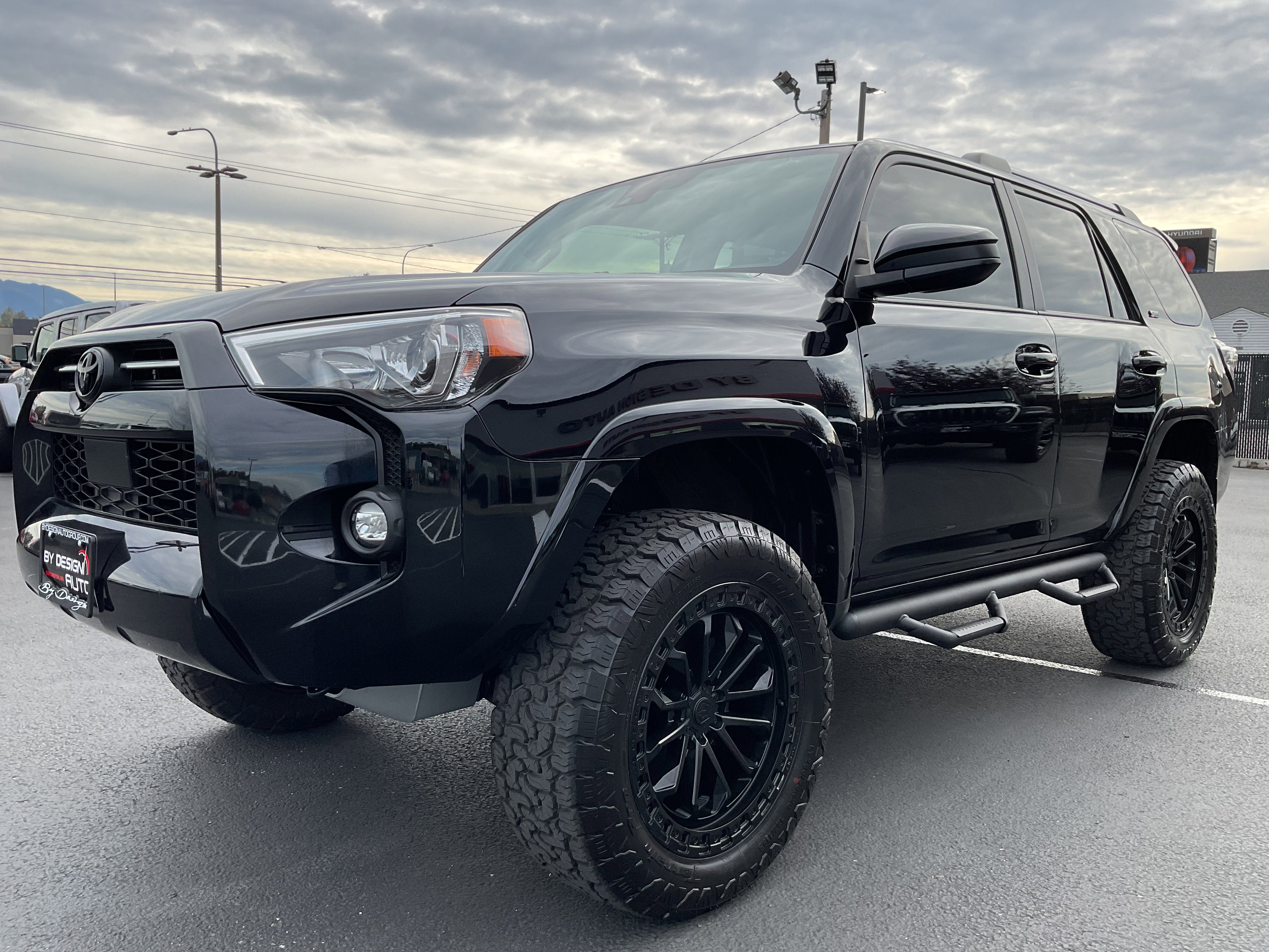 2024 Toyota 4Runner SR5 4x4 3rd row seating