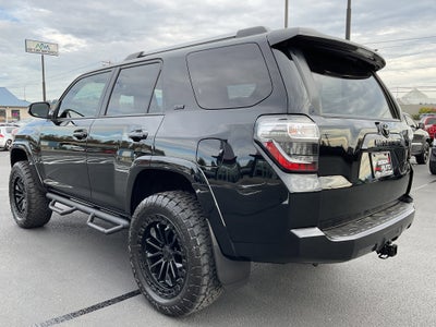 2024 Toyota 4Runner SR5 4x4 3rd row seating