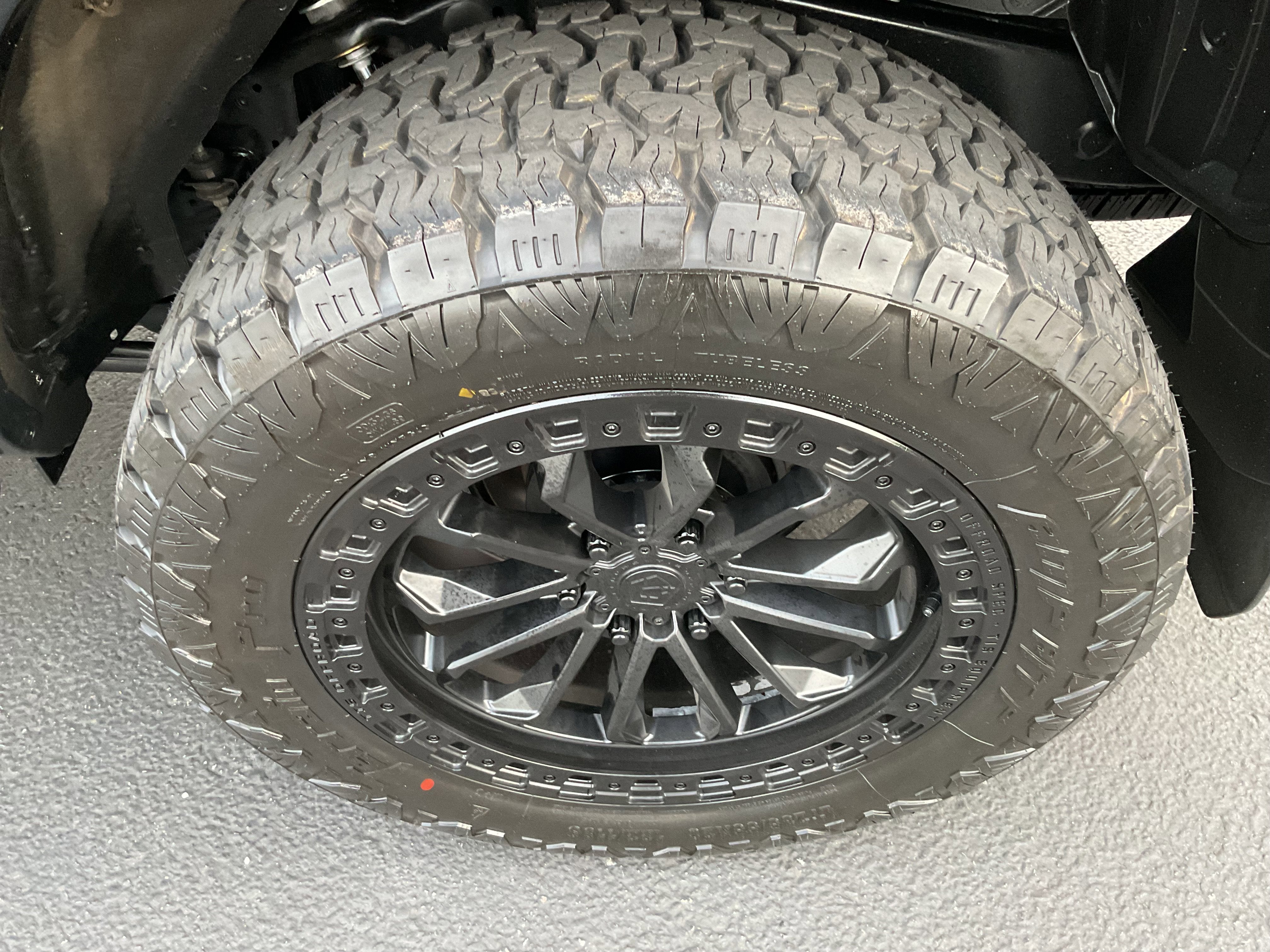 2024 Toyota 4Runner SR5 4x4 3rd row seating