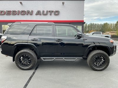 2024 Toyota 4Runner SR5 4x4 3rd row seating