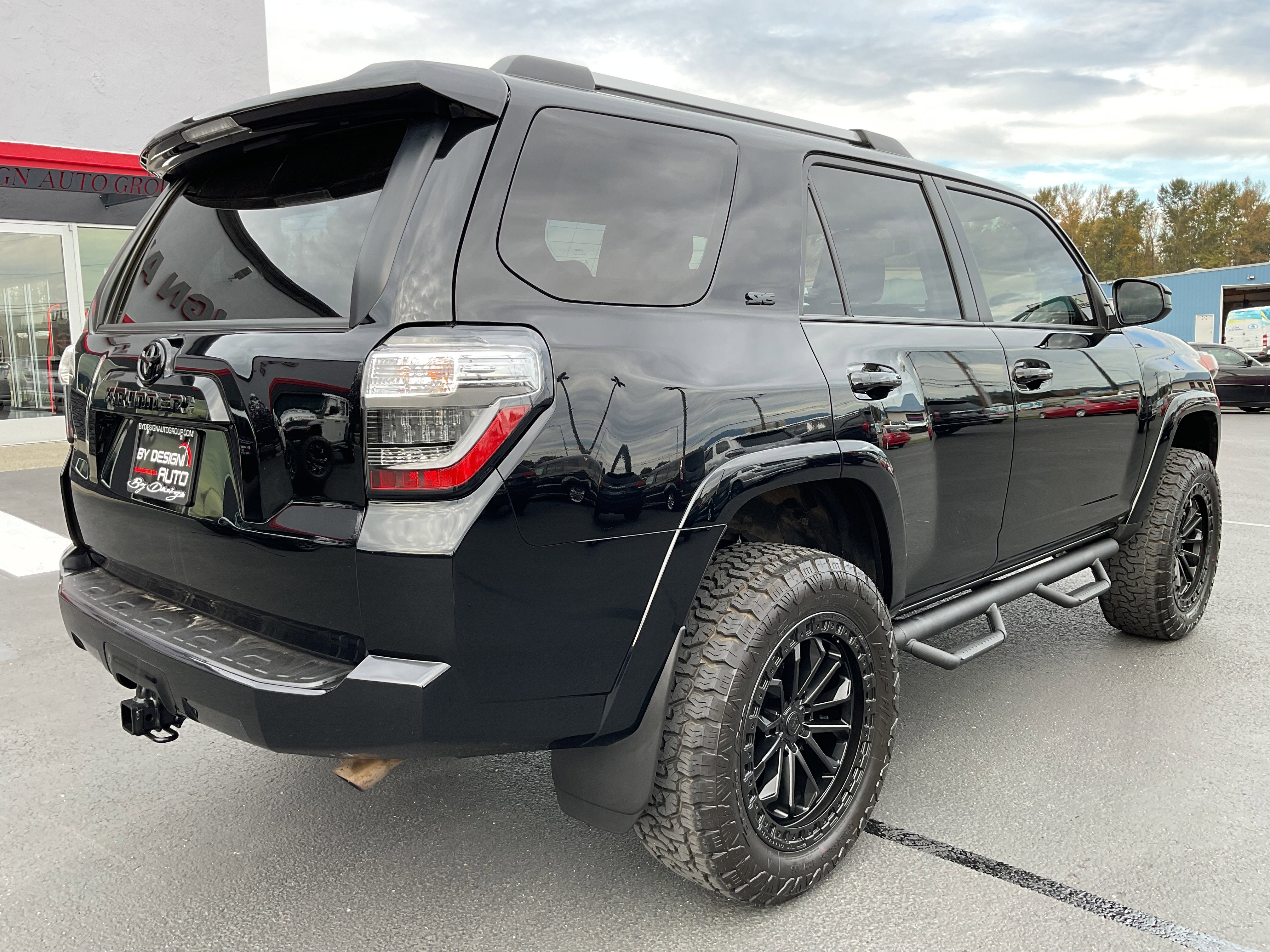 2024 Toyota 4Runner SR5 4x4 3rd row seating