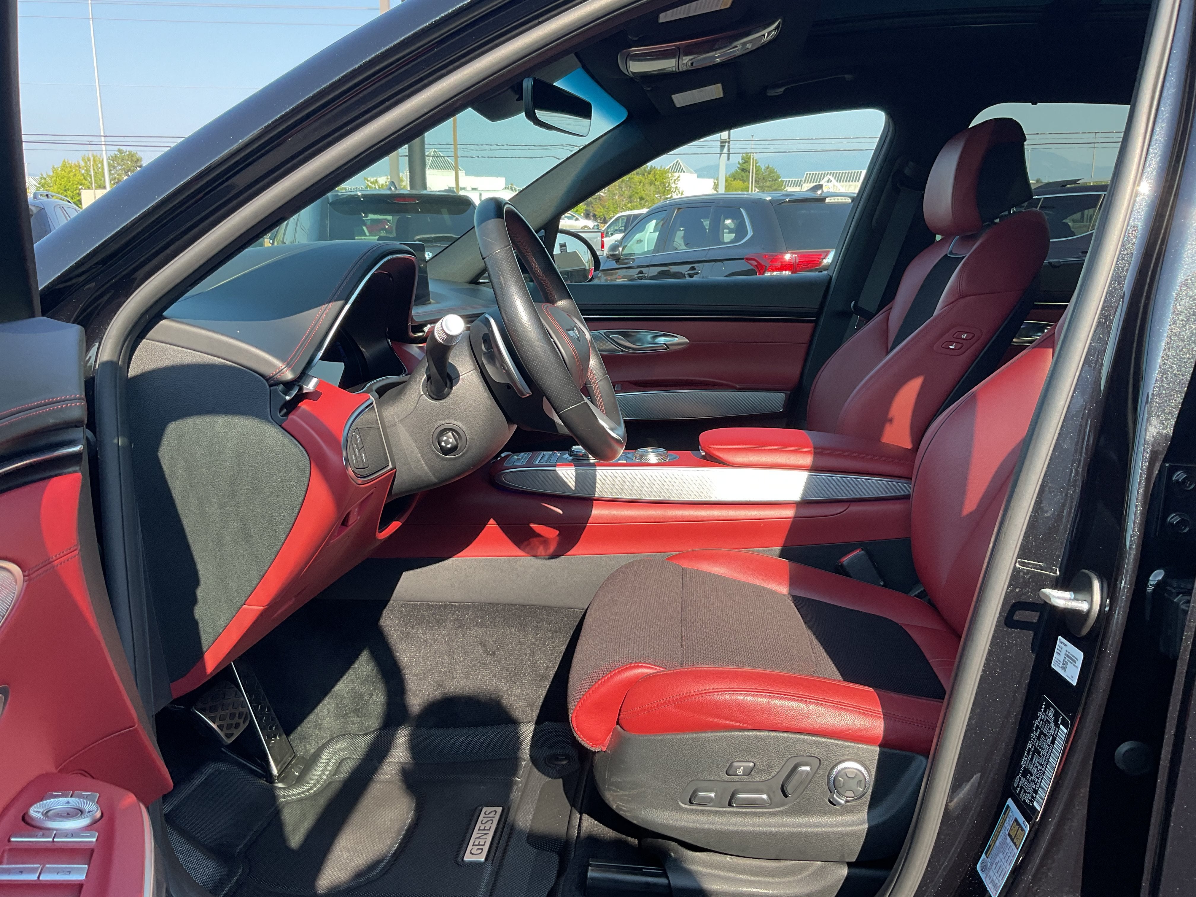 2023 Genesis GV70 2.5T