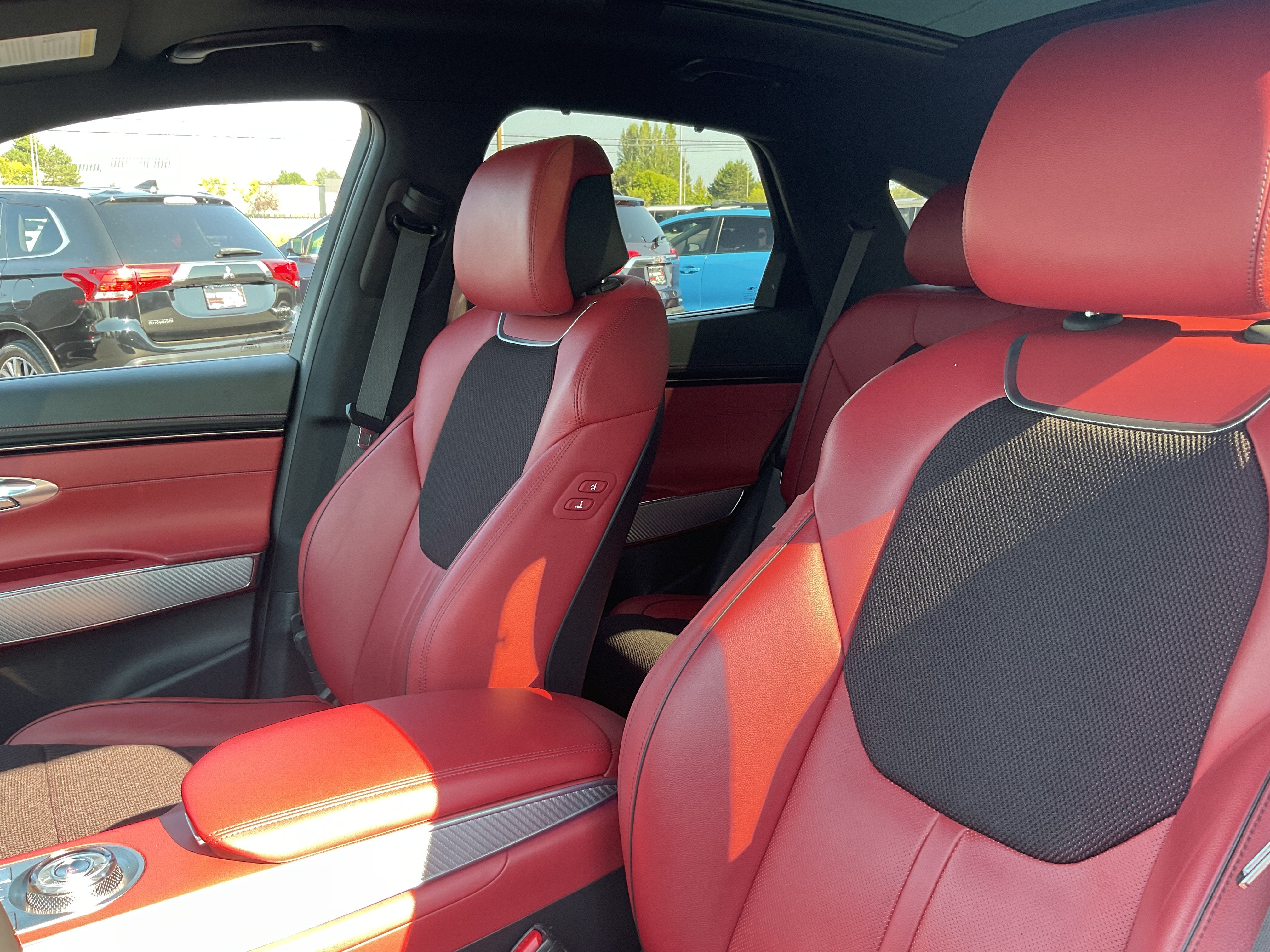 2023 Genesis GV70 2.5T