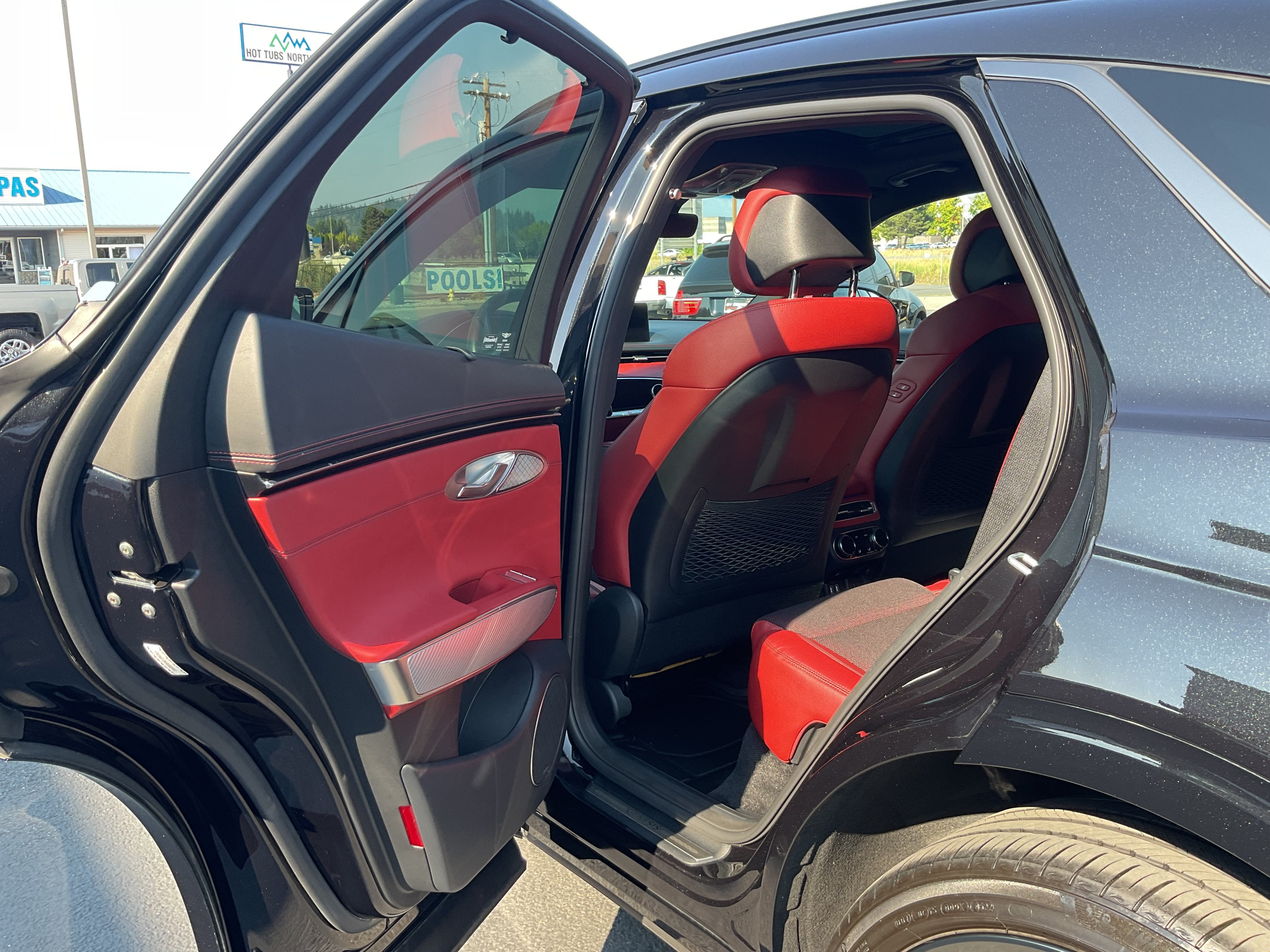 2023 Genesis GV70 2.5T