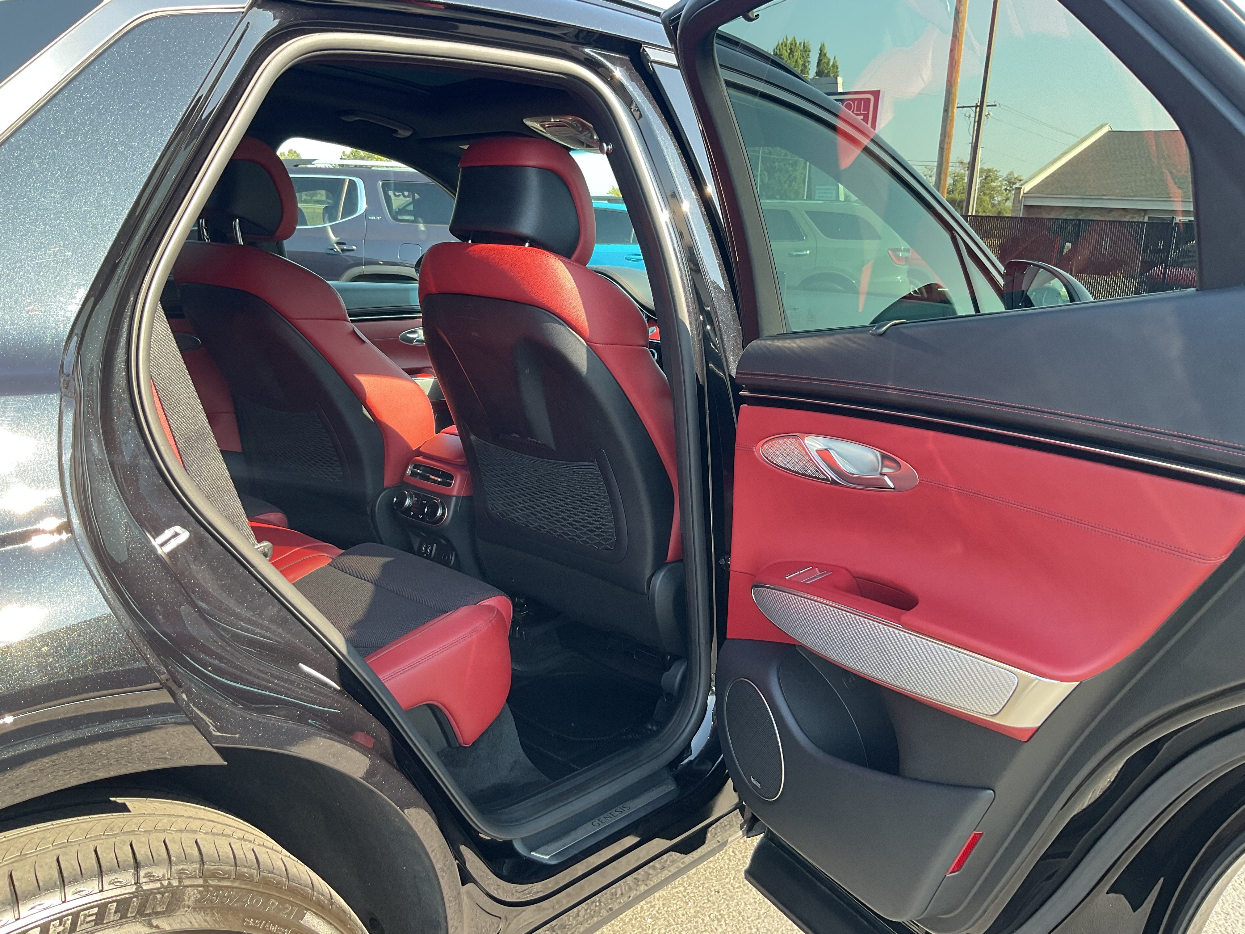 2023 Genesis GV70 2.5T