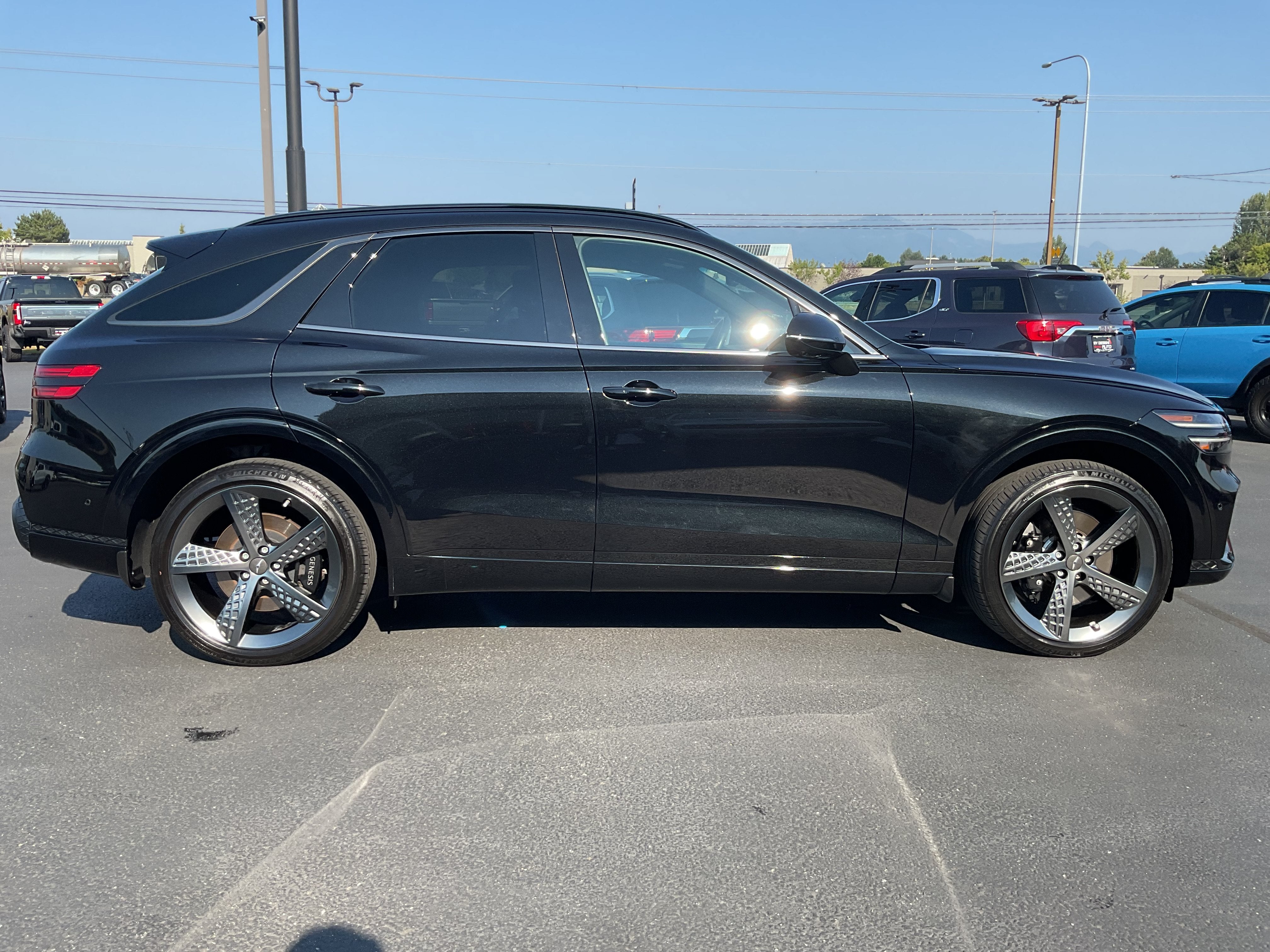 2023 Genesis GV70 2.5T