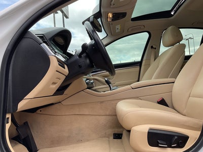 2015 BMW 5 Series 528i Luxury