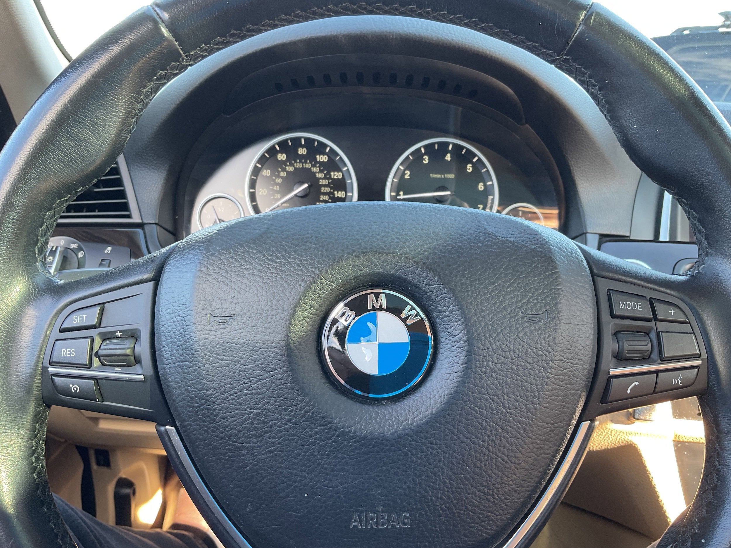 2015 BMW 5 Series 528i Luxury