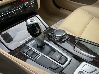 2015 BMW 5 Series 528i Luxury