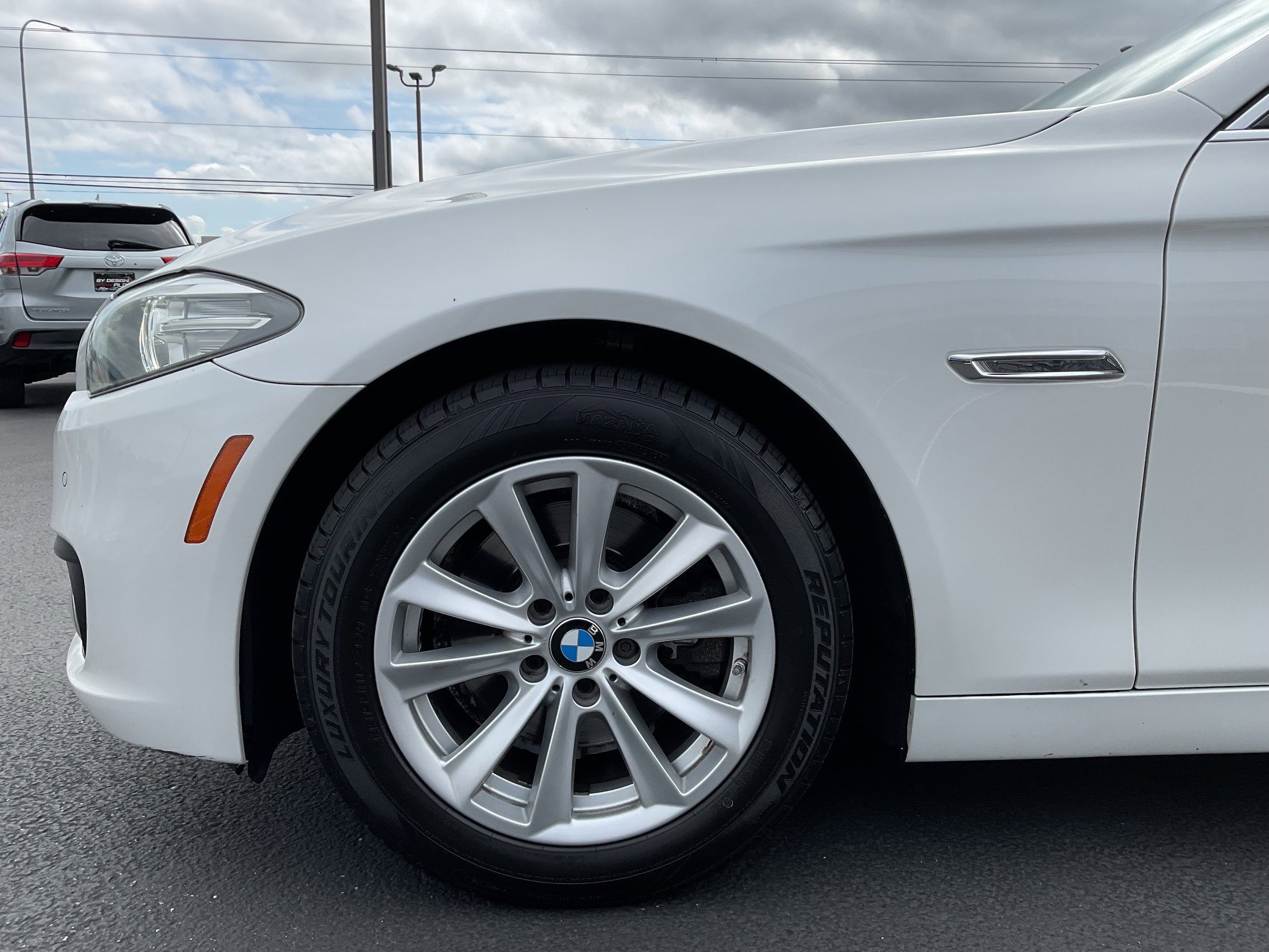 2015 BMW 5 Series 528i Luxury