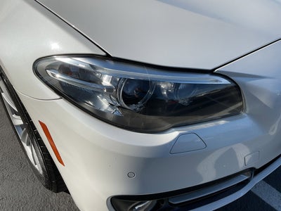 2015 BMW 5 Series 528i Luxury