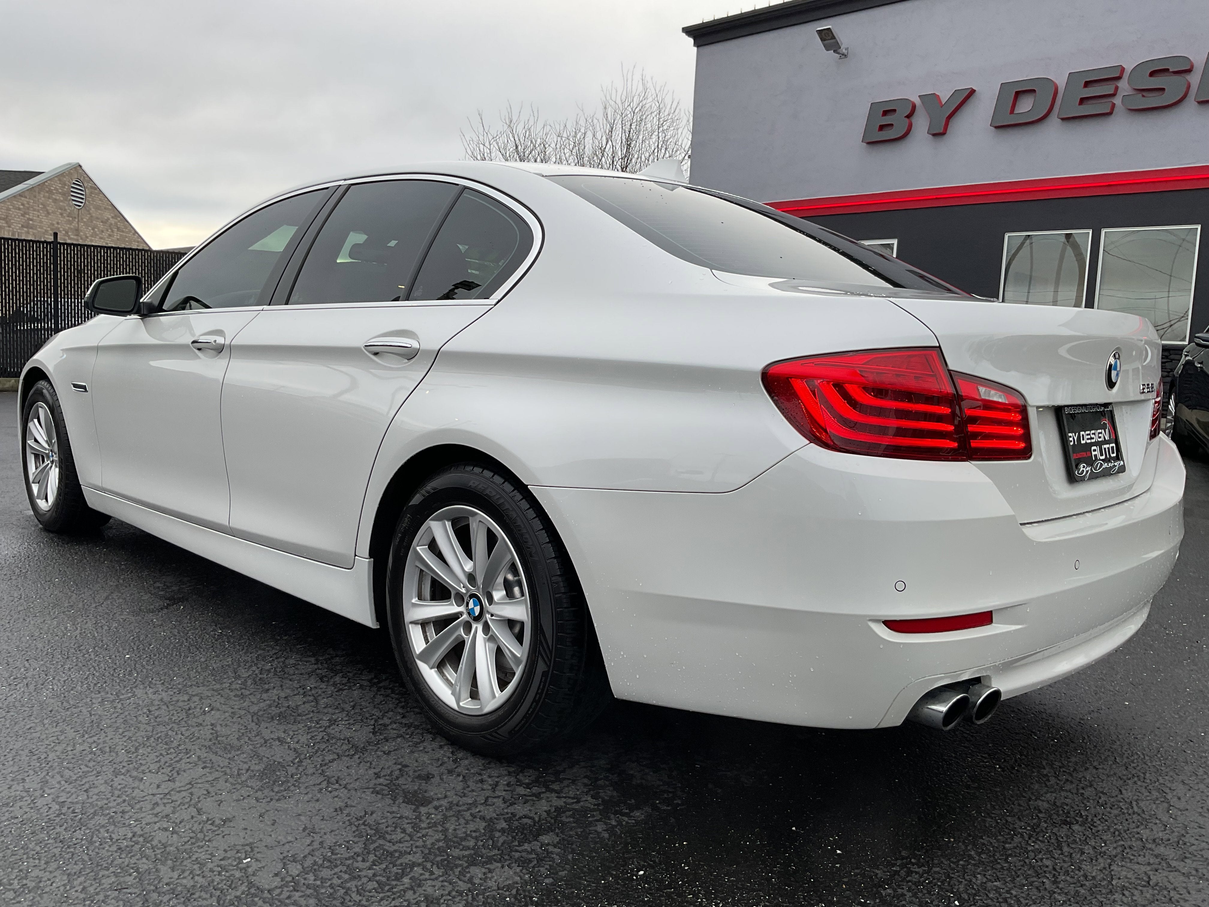 2015 BMW 5 Series 528i Luxury