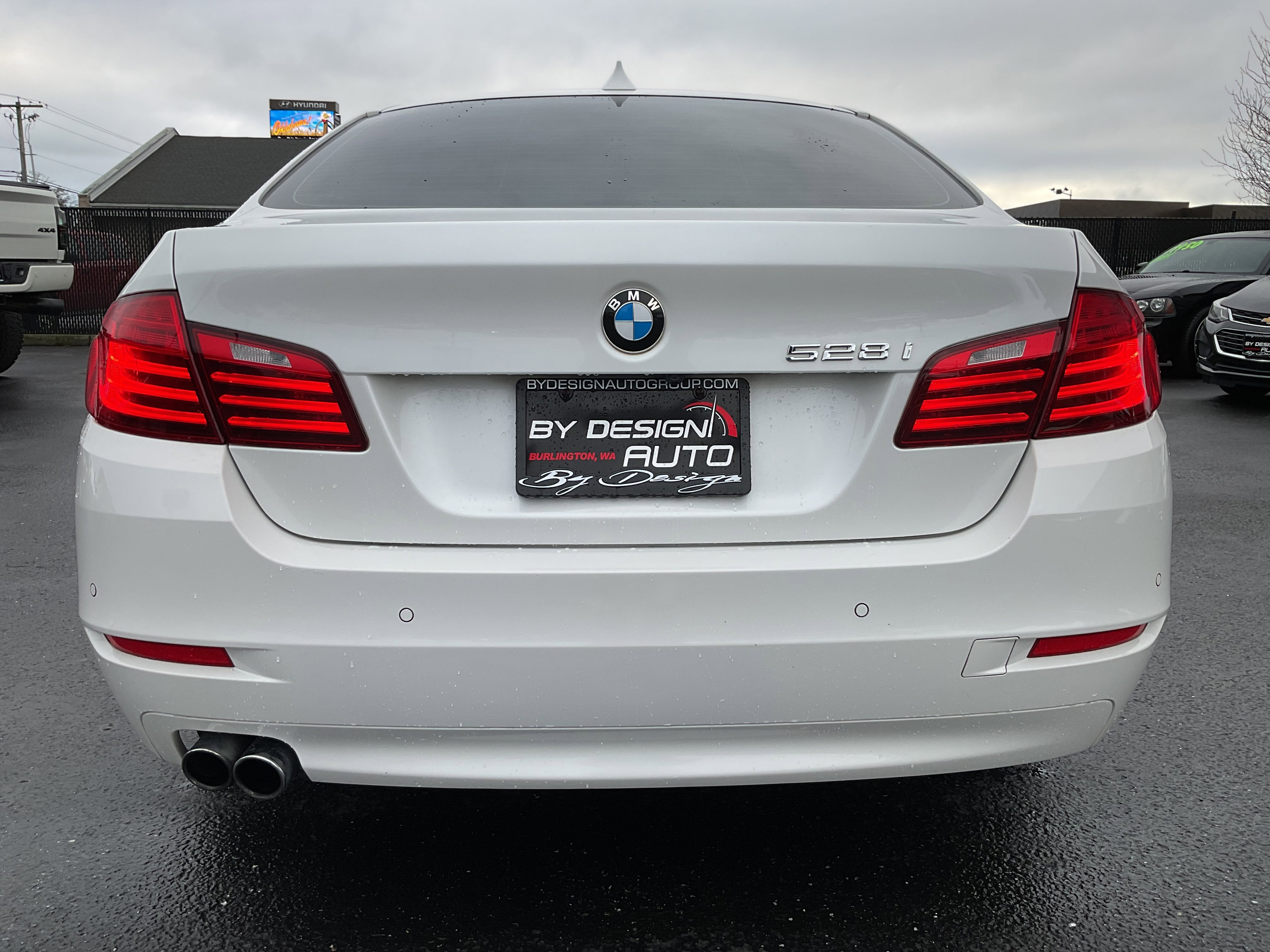 2015 BMW 5 Series 528i Luxury