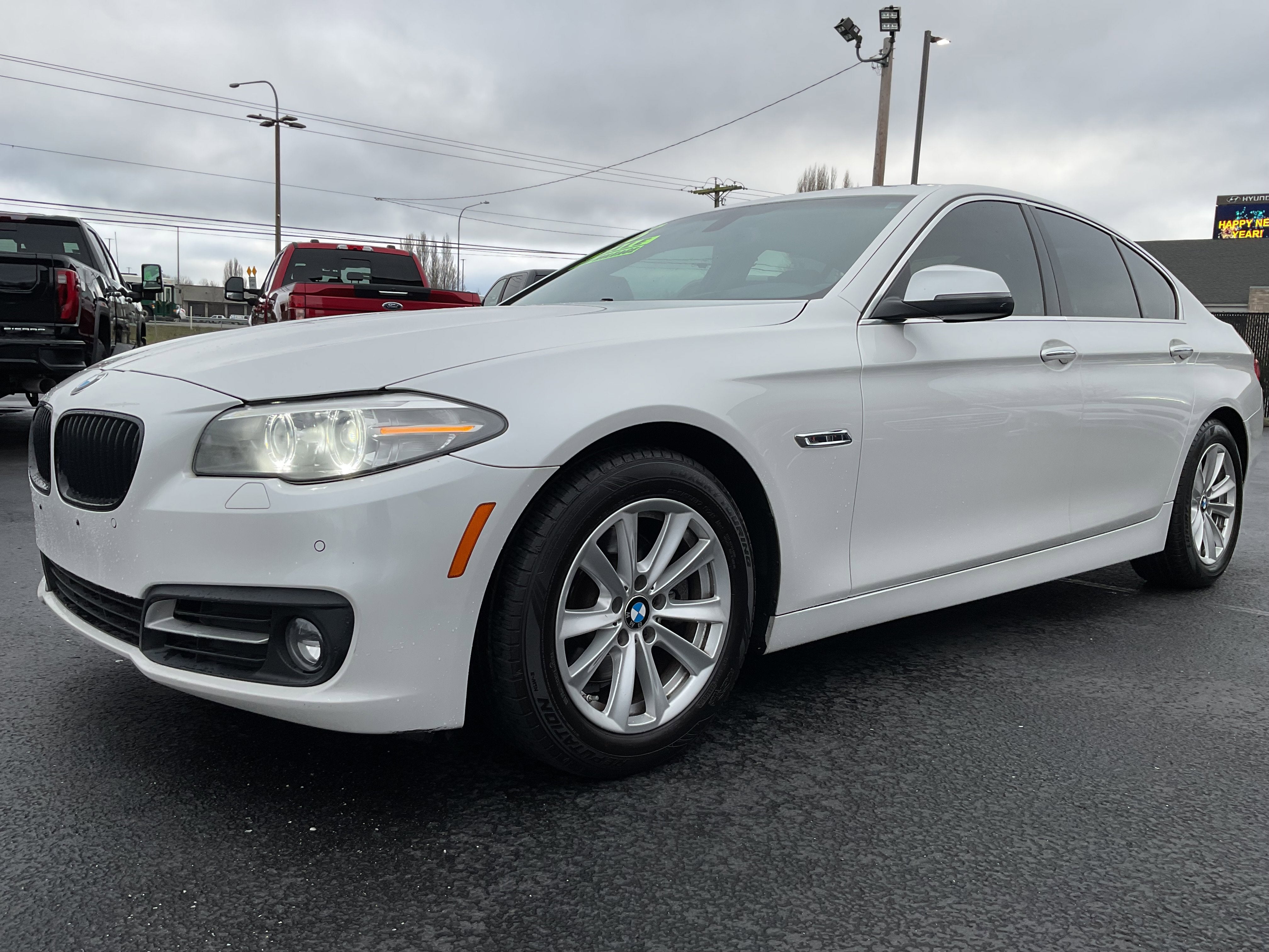 2015 BMW 5 Series 528i Luxury