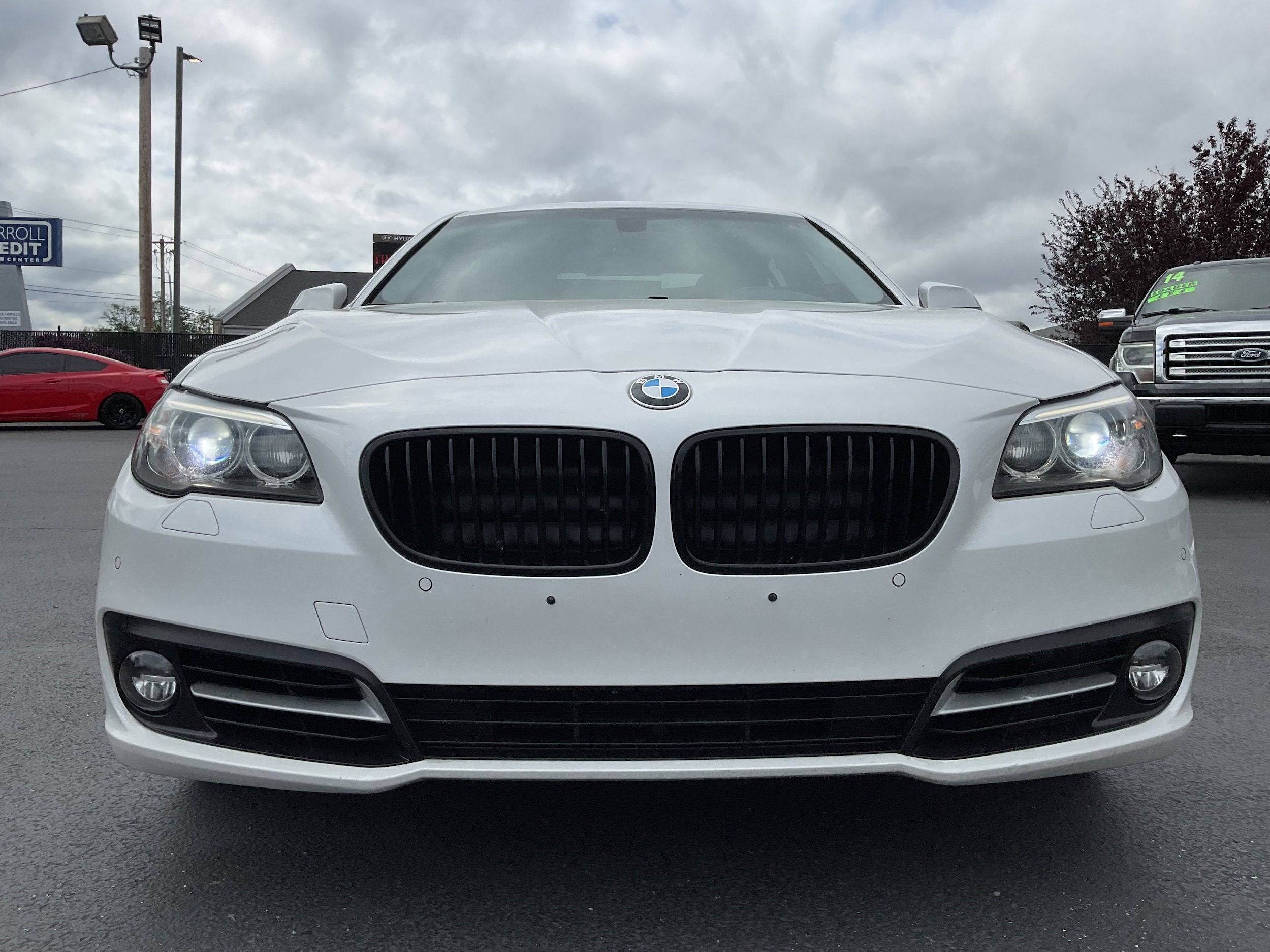 2015 BMW 5 Series 528i Luxury