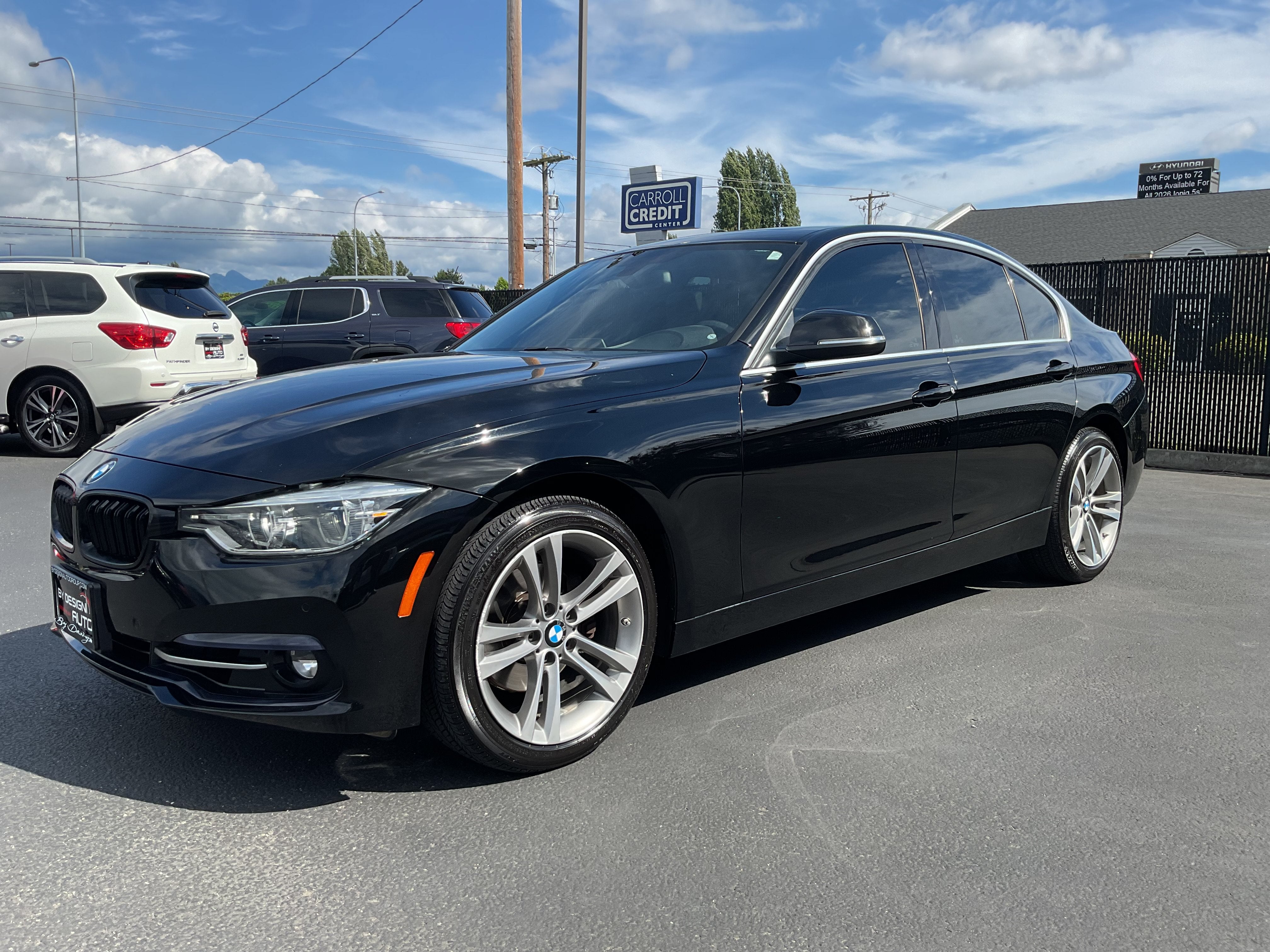 2017 BMW 3 Series 330i xDrive Sedan's photo