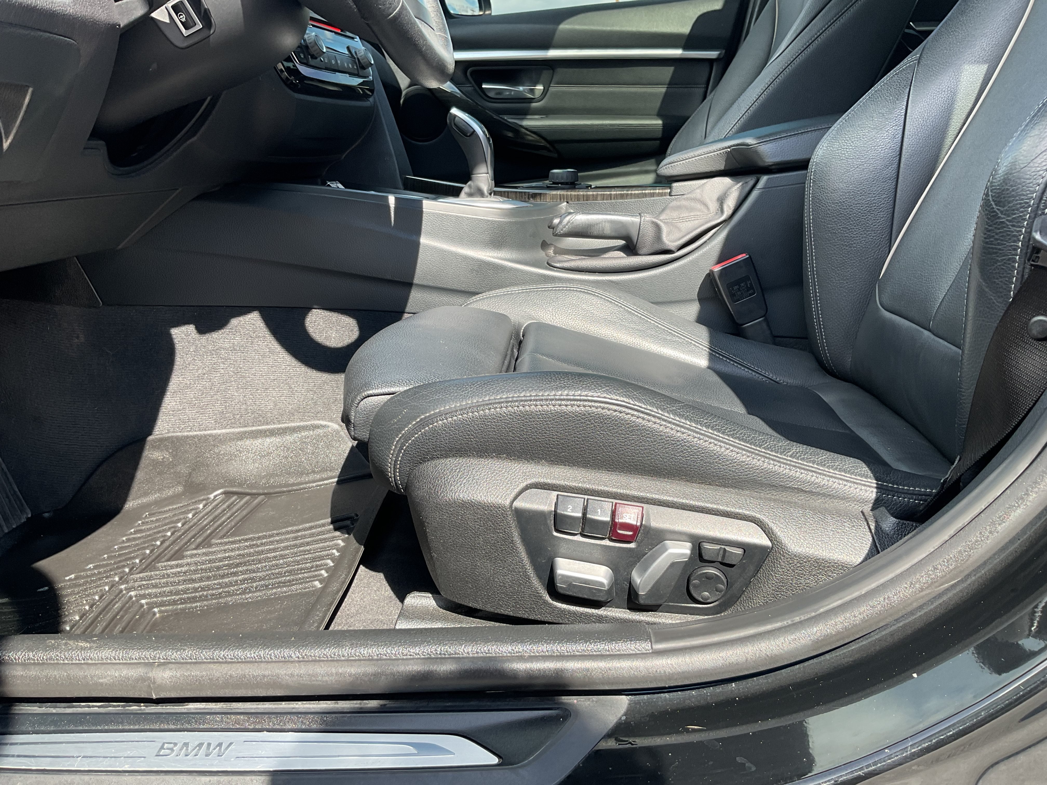 2017 BMW 3 Series 330i xDrive