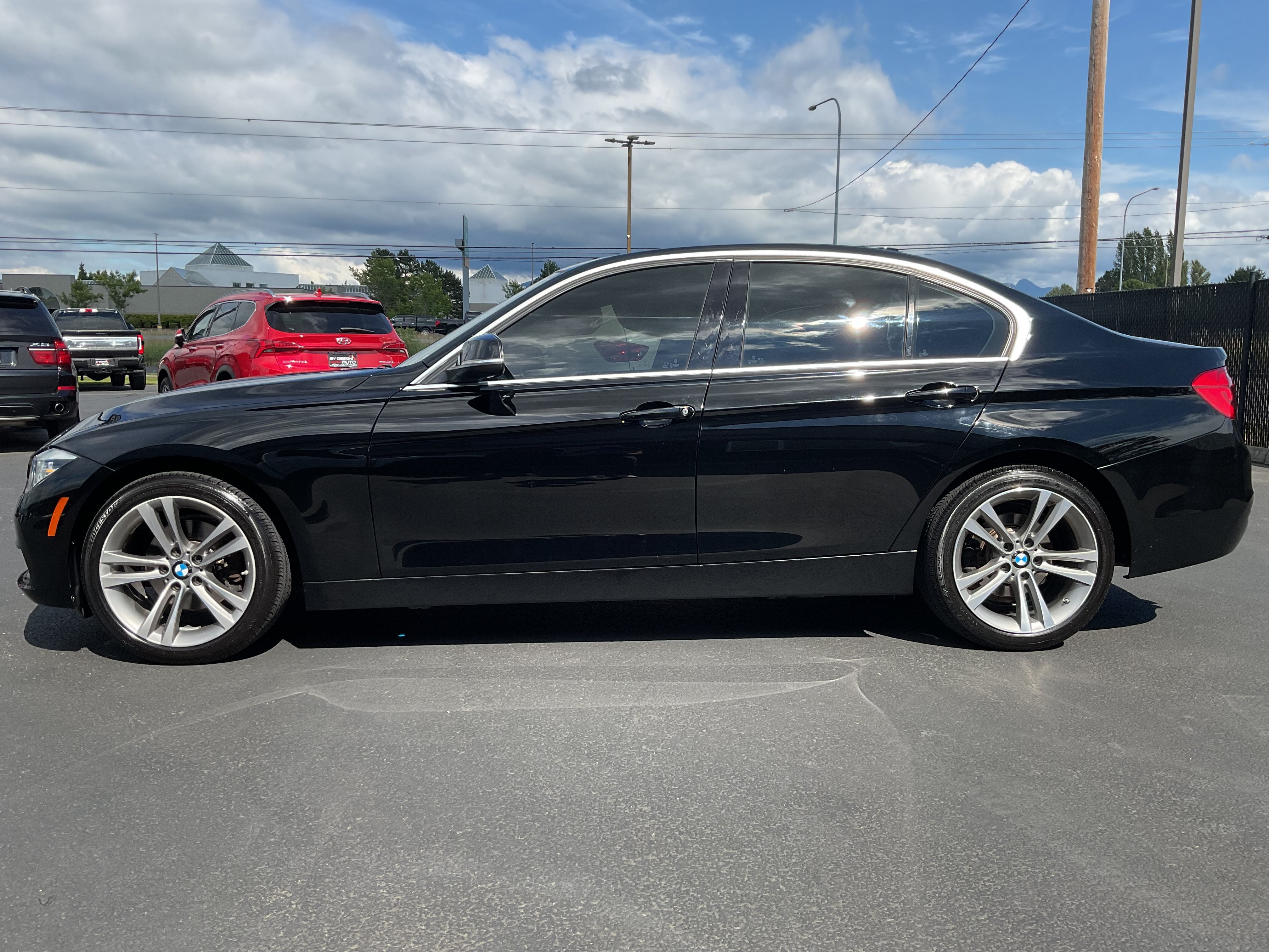 2017 BMW 3 Series 330i xDrive