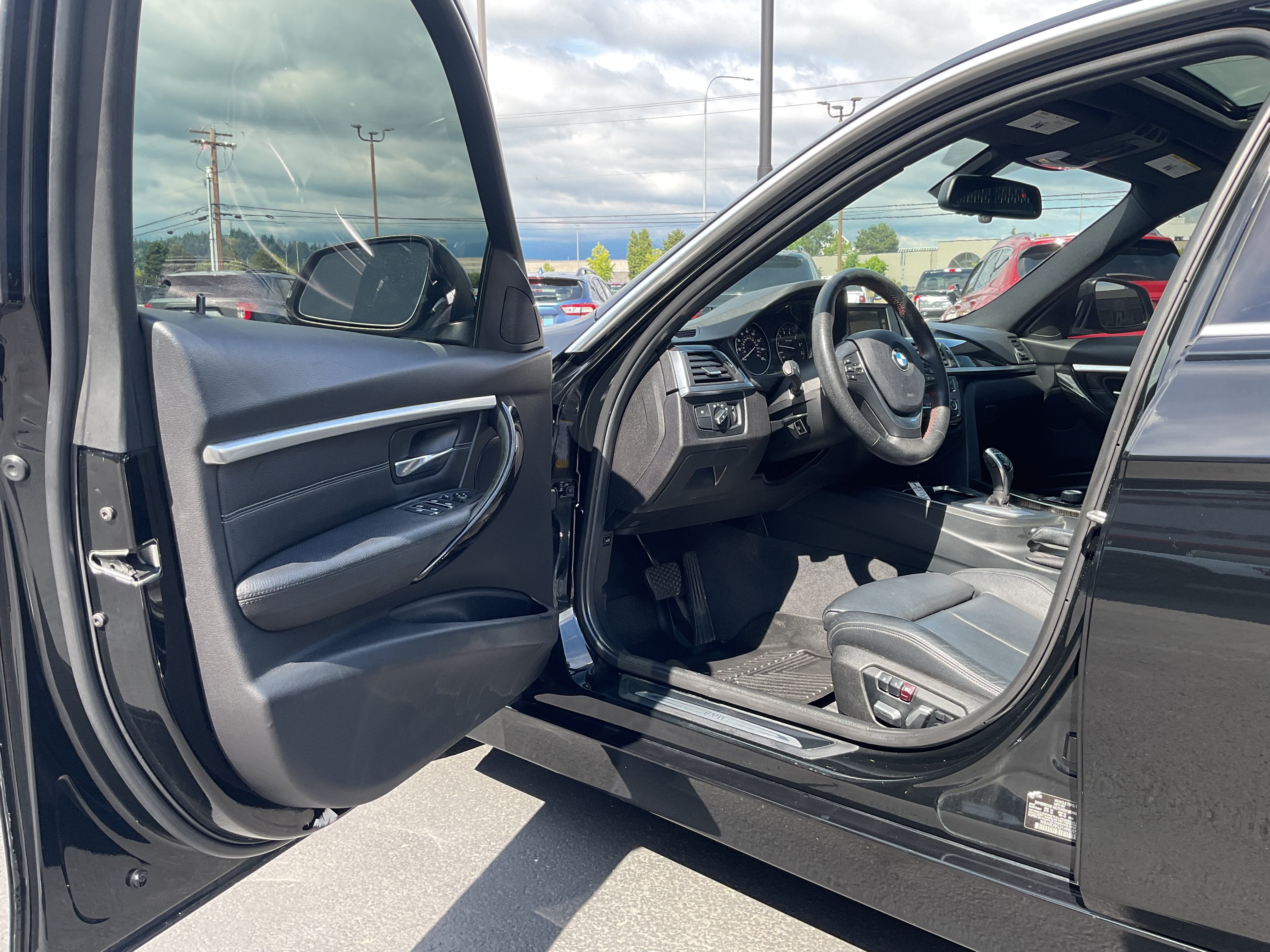 2017 BMW 3 Series 330i xDrive